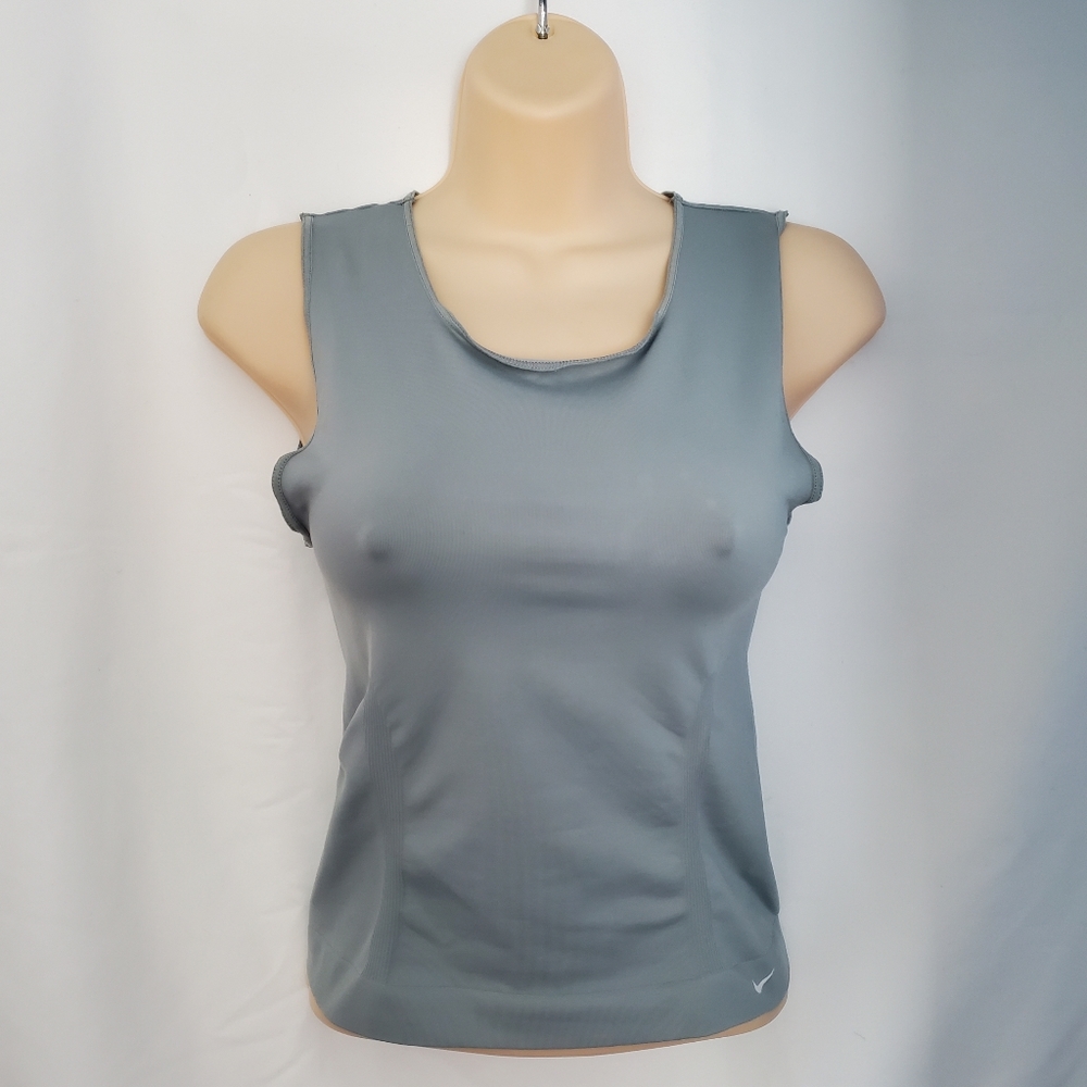 Women Nike Minty Green Seamless Sans Couture Sleeveless Dri Fit Stretch S M